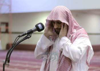 sholat antara adzan dan iqomah