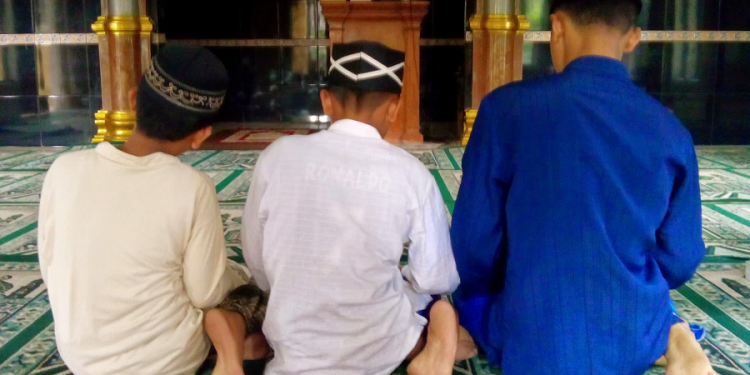 bacaan tasyahud akhir tahiyat akhir