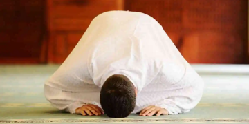 hukum sholat hajat dan tahajud